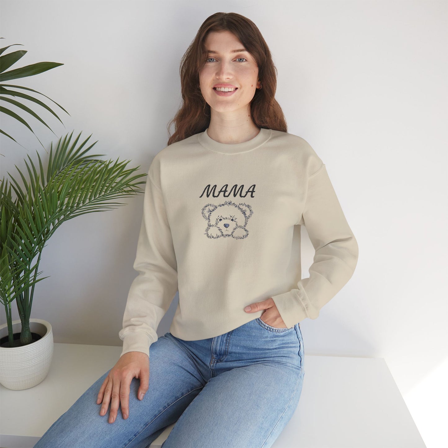 Mama Bear | Embroidery | Sweatshirt | Cute | Mother's Day Present |